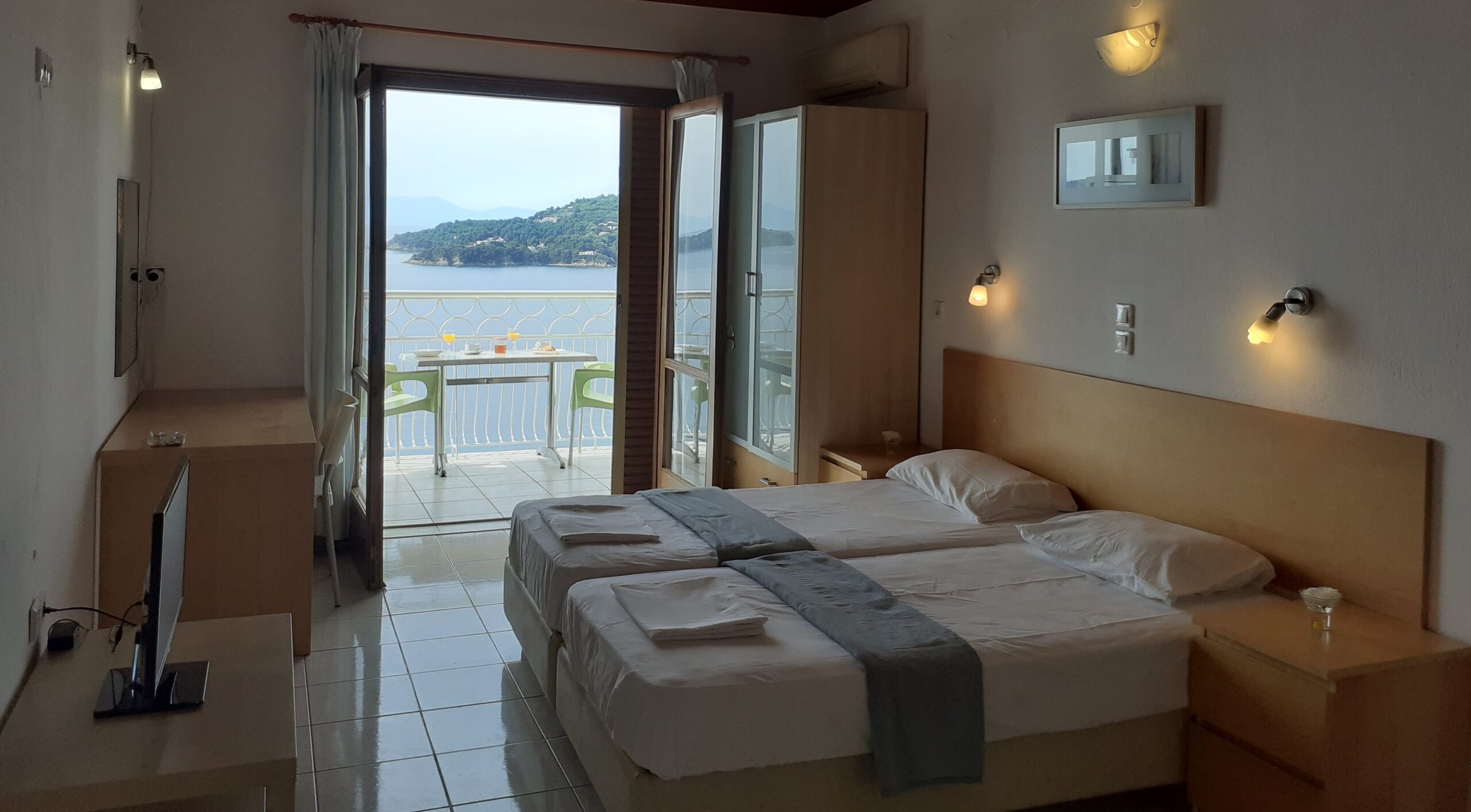 Superior Studio - Hadoula Studios - Sea-View Studios & Apartments in ...